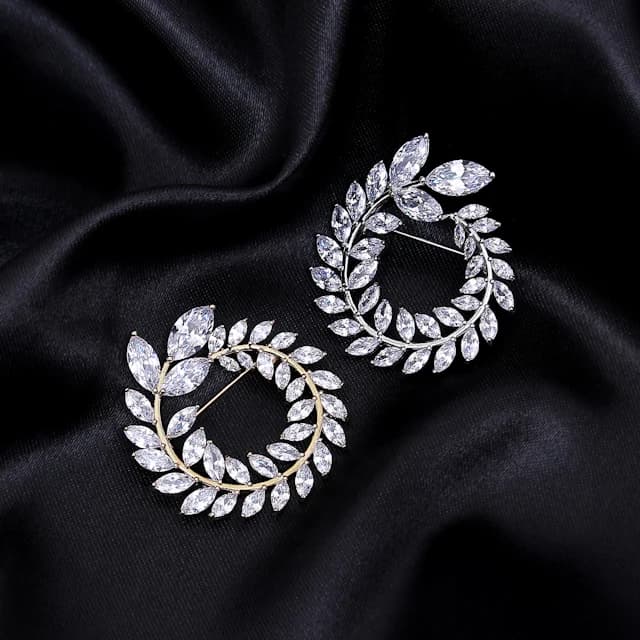 Laurel stud earrings